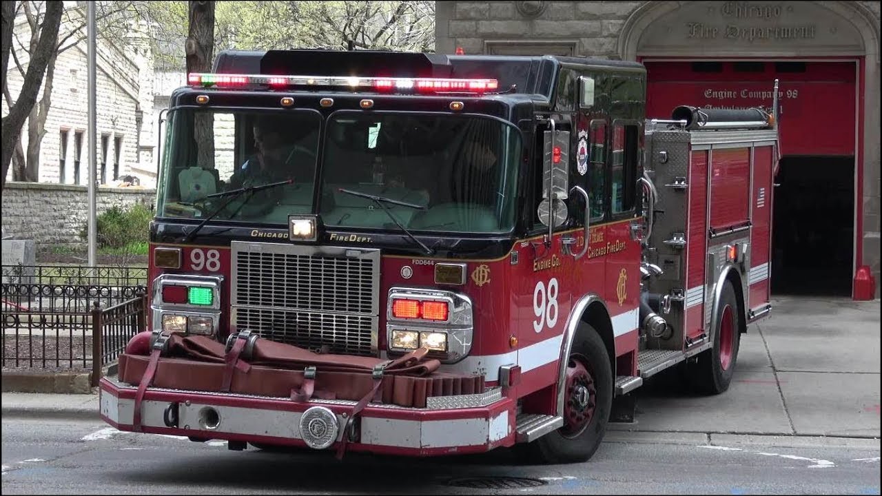 [Castle Firehouse] Chicago Fire Engine 98 and Ambulance 11 responding