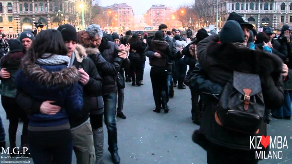 Flash mob kizomba by 