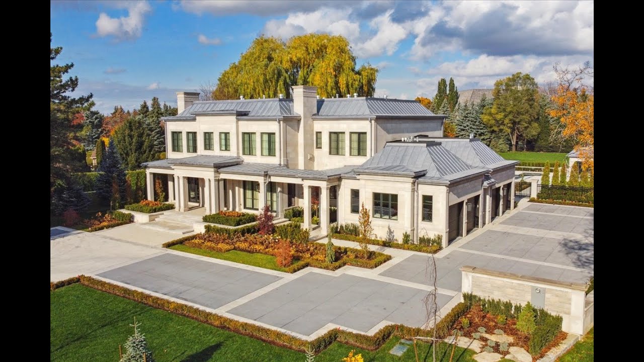 Luxurious Custom Built Home Nestled in National Estates Vaughan