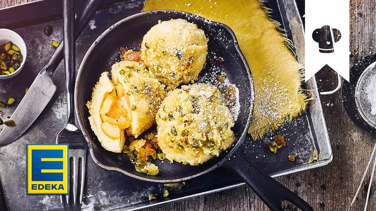 Marillenkn&ouml;del Rezept | Im Semmelbr&ouml;sel-Mantel mit Marzipan-F&uuml;llung | EDEKA