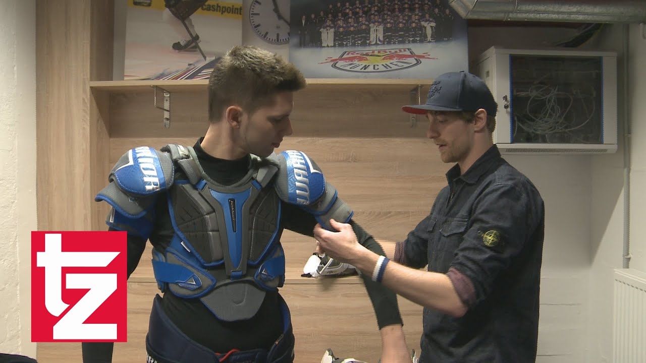 EHC Red Bull München: Eishockey-Experte erklärt die Ausrüstung
