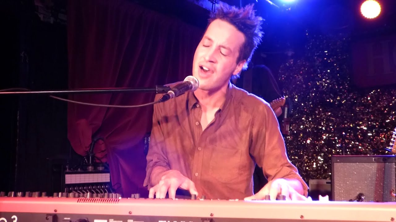 Marlon Williams - Love is a Terrible Thing/Jealous Guy LIVE