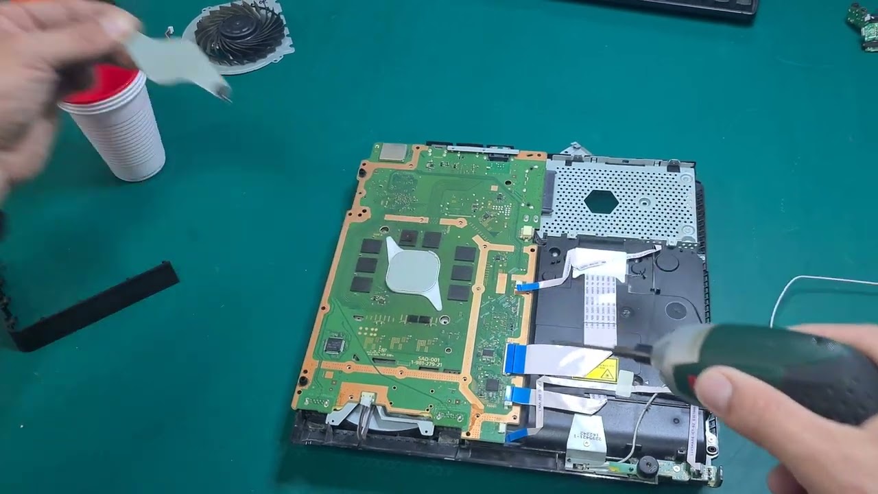 PS4 slim zamena coolera, ventilatora i termalne paste, All Service