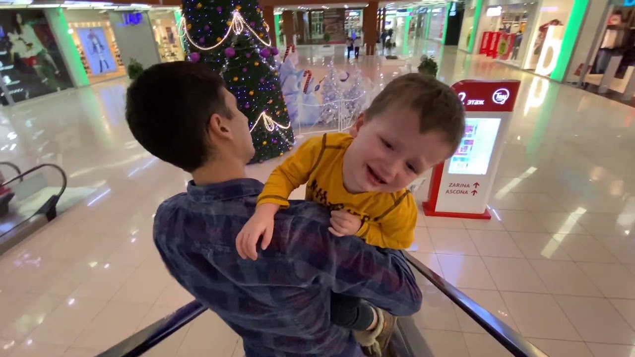 Vlog💜: ПОЖАР В ТОРГОВОМ ЦЕНТРЕ! ЭВАКУАЦИЯ, ЗАГОРЕЛАСЬ МАШИНА! 22.01.2020