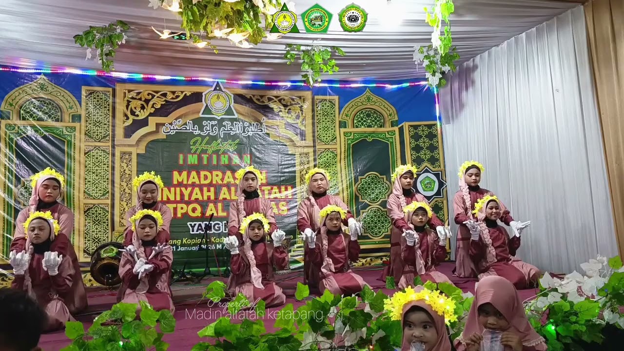 Group Rombongan Najwa dan vivi - Haflah imtihan ke 34 | Madin alfatah ketapang 