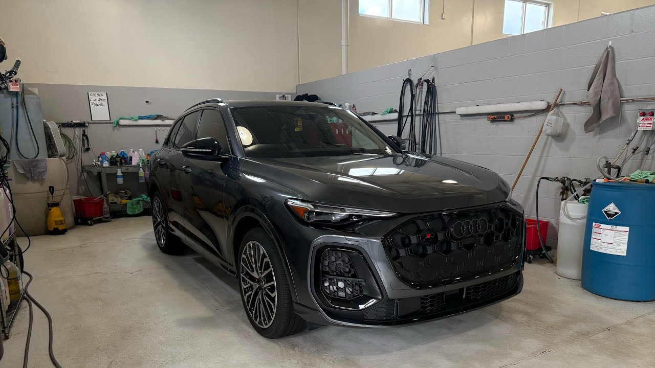 All new 2025 SQ5 Daytona Gray