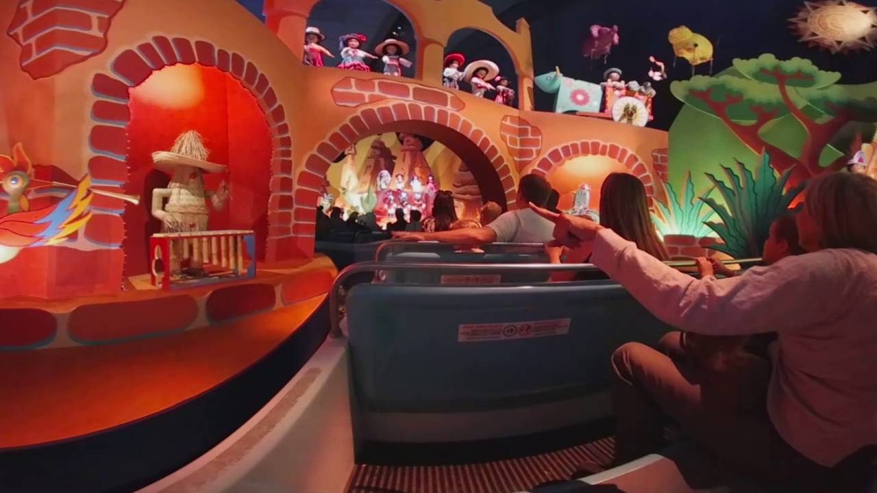 It's A Small World 360 POV Disneyland Paris