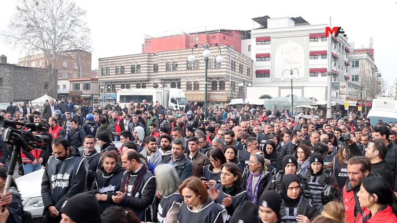 AMED'DE SAATLER SÜREN ‘ÖZGÜRLÜK YÜRÜYÜŞÜ’ COŞKUSU