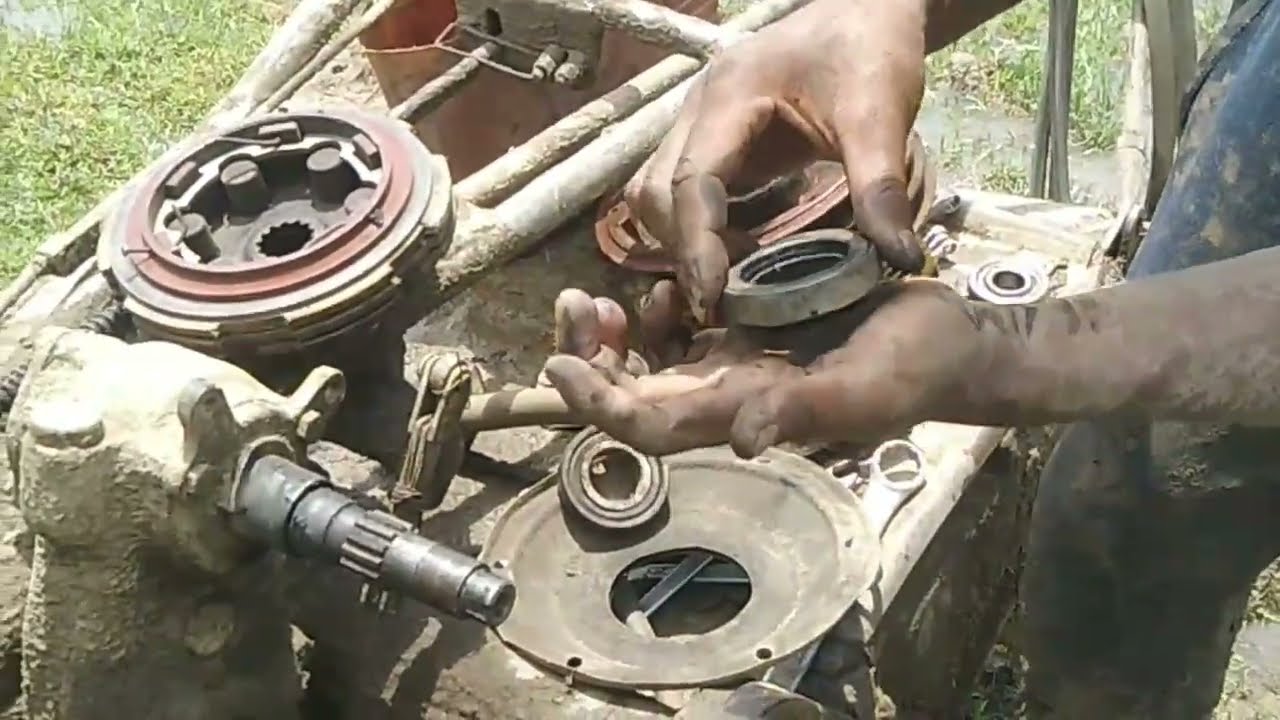 What the Crazy Man Uninstall Kamco 90DI Clutch plates √ Mechanic PP