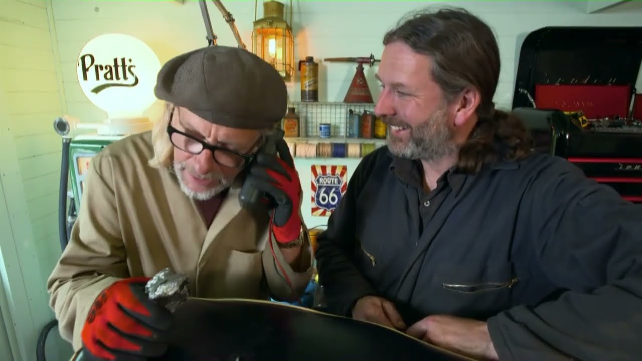 Henry and Sam fix a BSA C15 and put in a call to Mum