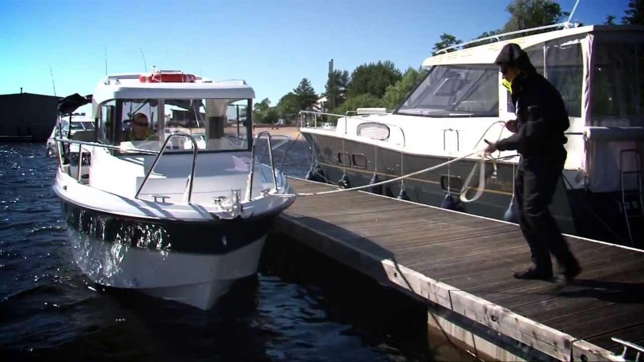 Parker 660 Pilothouse