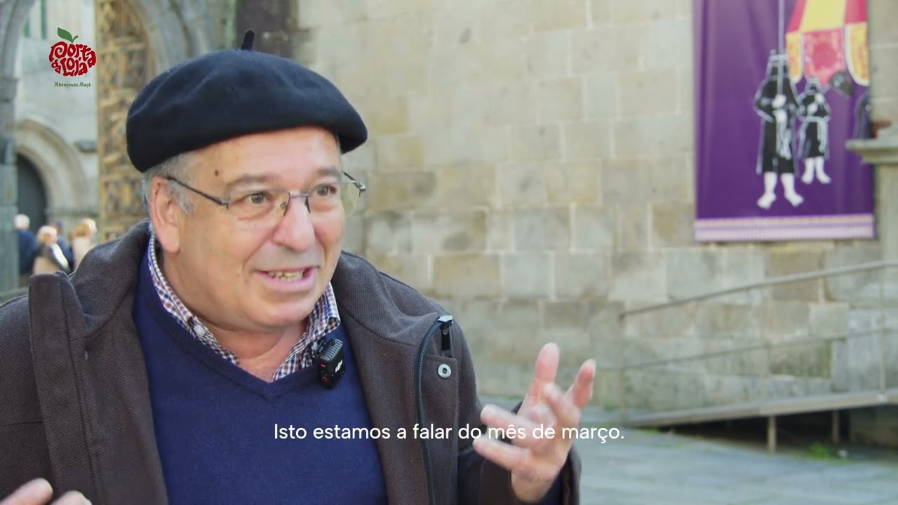 Sabia que no Minho, era comum oferecer uma Maçã Porta da Loja com o Compasso Pascal?