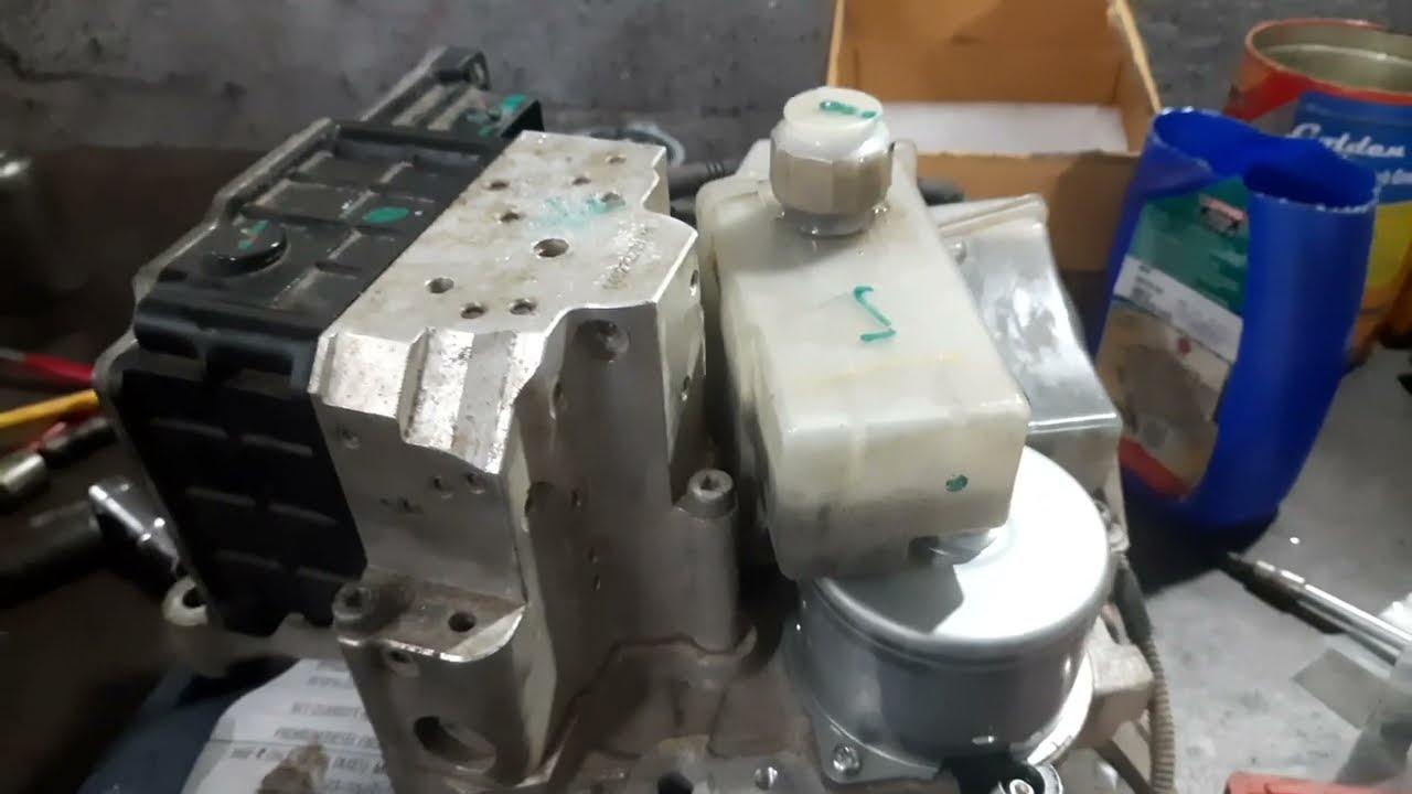 AMT gear shifting problem falt code P1983 P185C