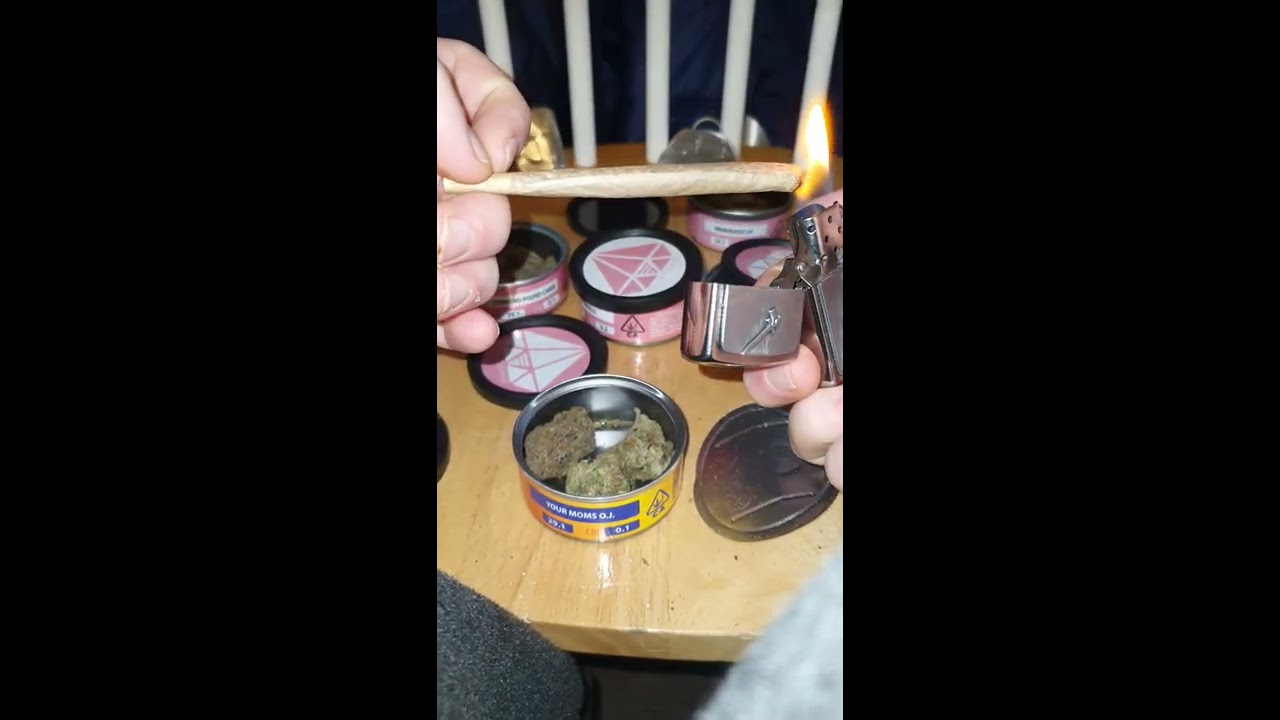 Happy New year, one ounce, diamond cut tins cali 🥳🥳🥳 weed review