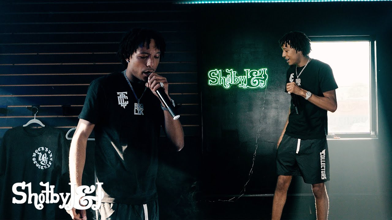 Big Lik - You Aint a Playa Mic Performance