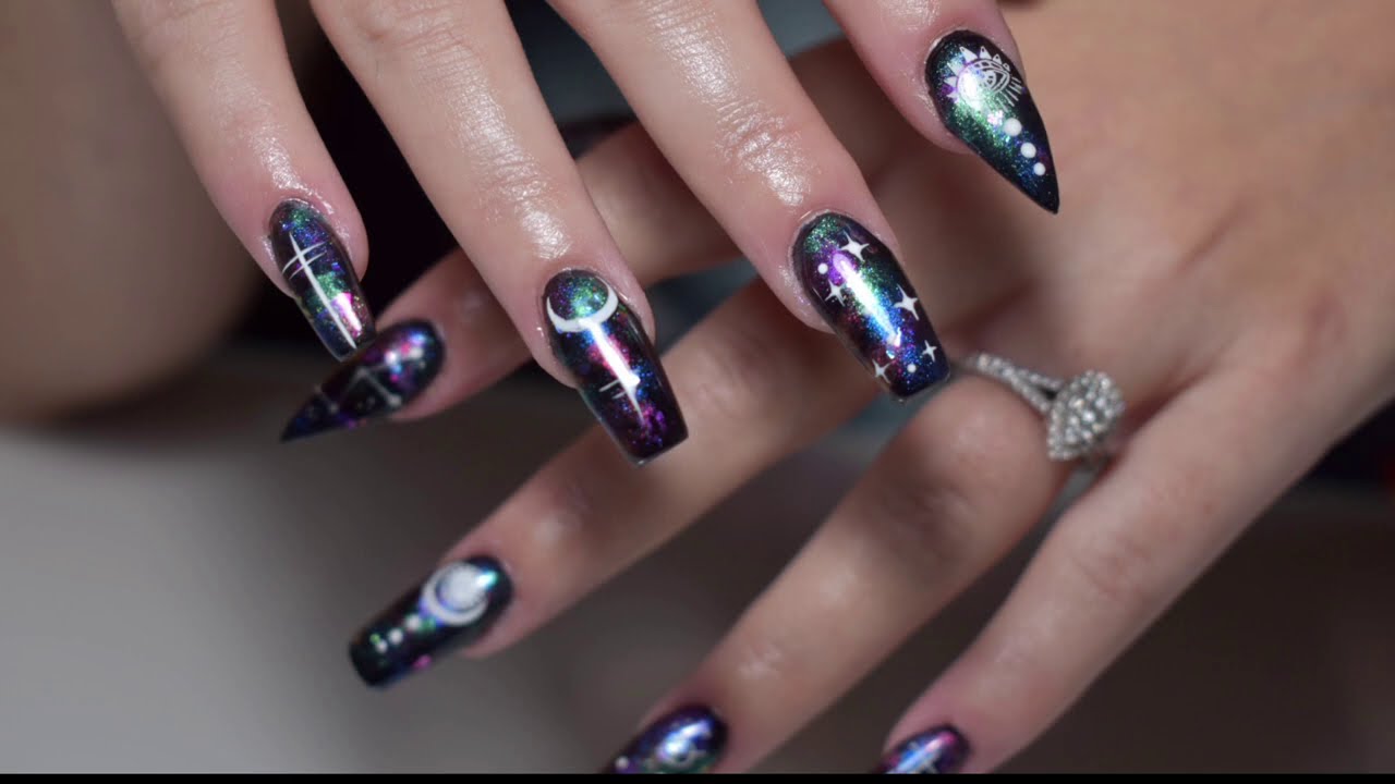 How To- Acrylic extensions witchy theme