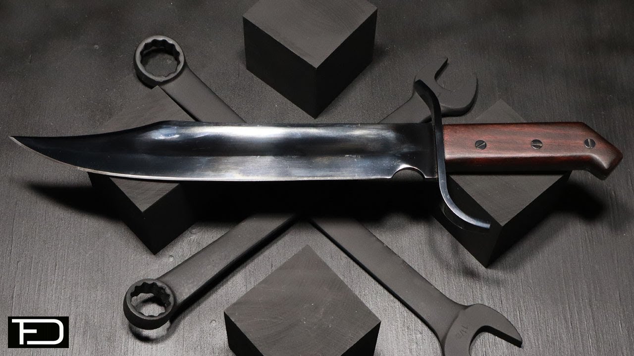The Truth About the Rambo Knife | A Bowie Knife for the Walking Dead