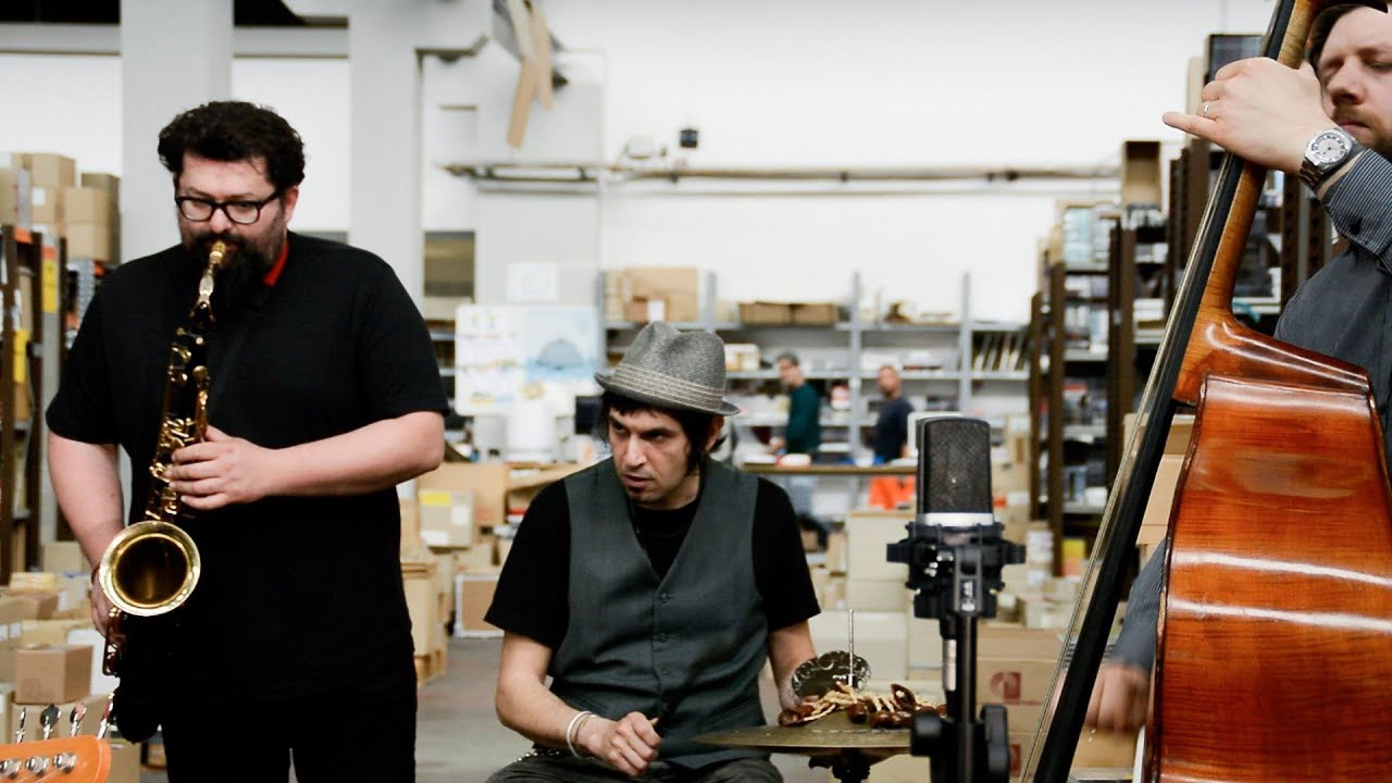 Don Antonio - Mestizo (LIVE IN THE WAREHOUSE)