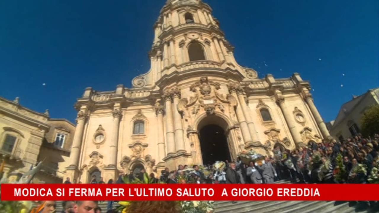 Modica si ferma per l'ultimo saluto a Giorgio Ereddia