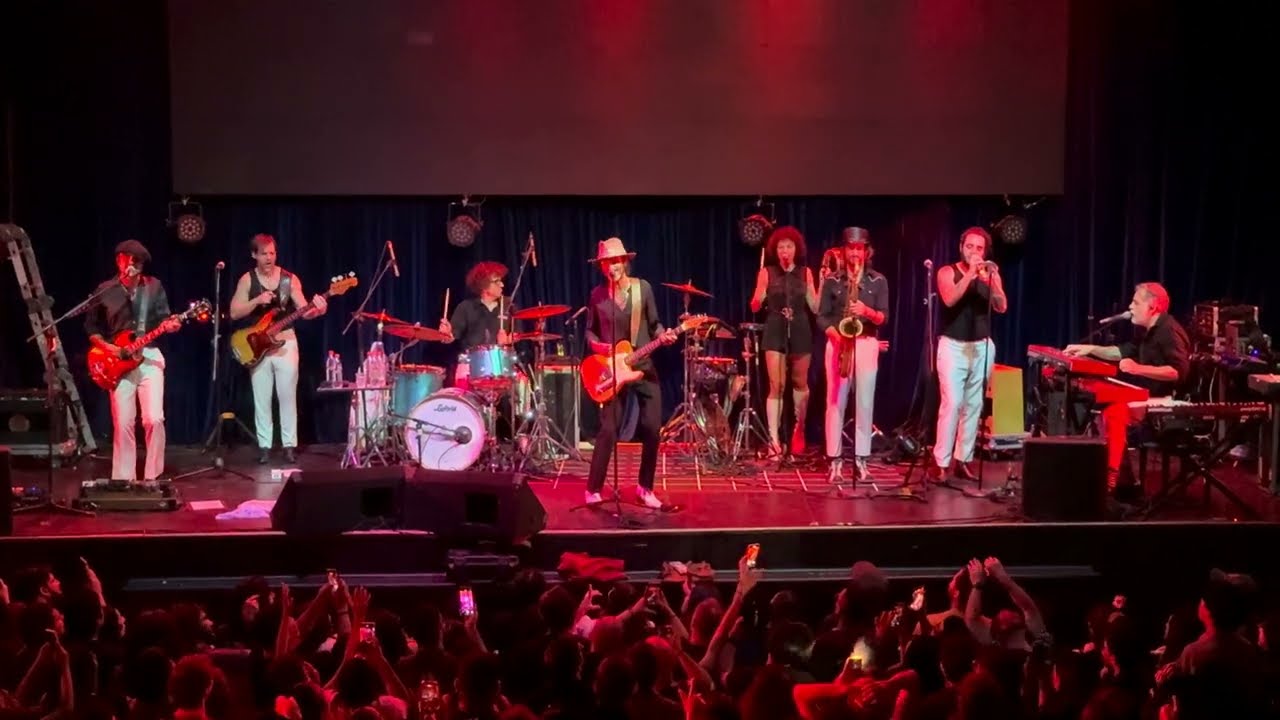 Leiva - Breaking Bad en Directo, Tour Gigante. Santiago, Chile (SCL) (22/11/2025) 🇨🇱