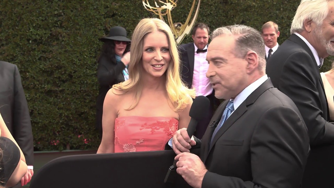 Lauralee Bell Interview - The Young and the Restless - 45th Annual Daytime Emmy Awards Red Carpet