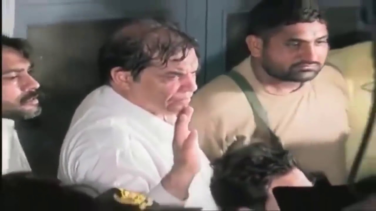 Hanif Abbasi 1st talk with his supporters after his arrest order