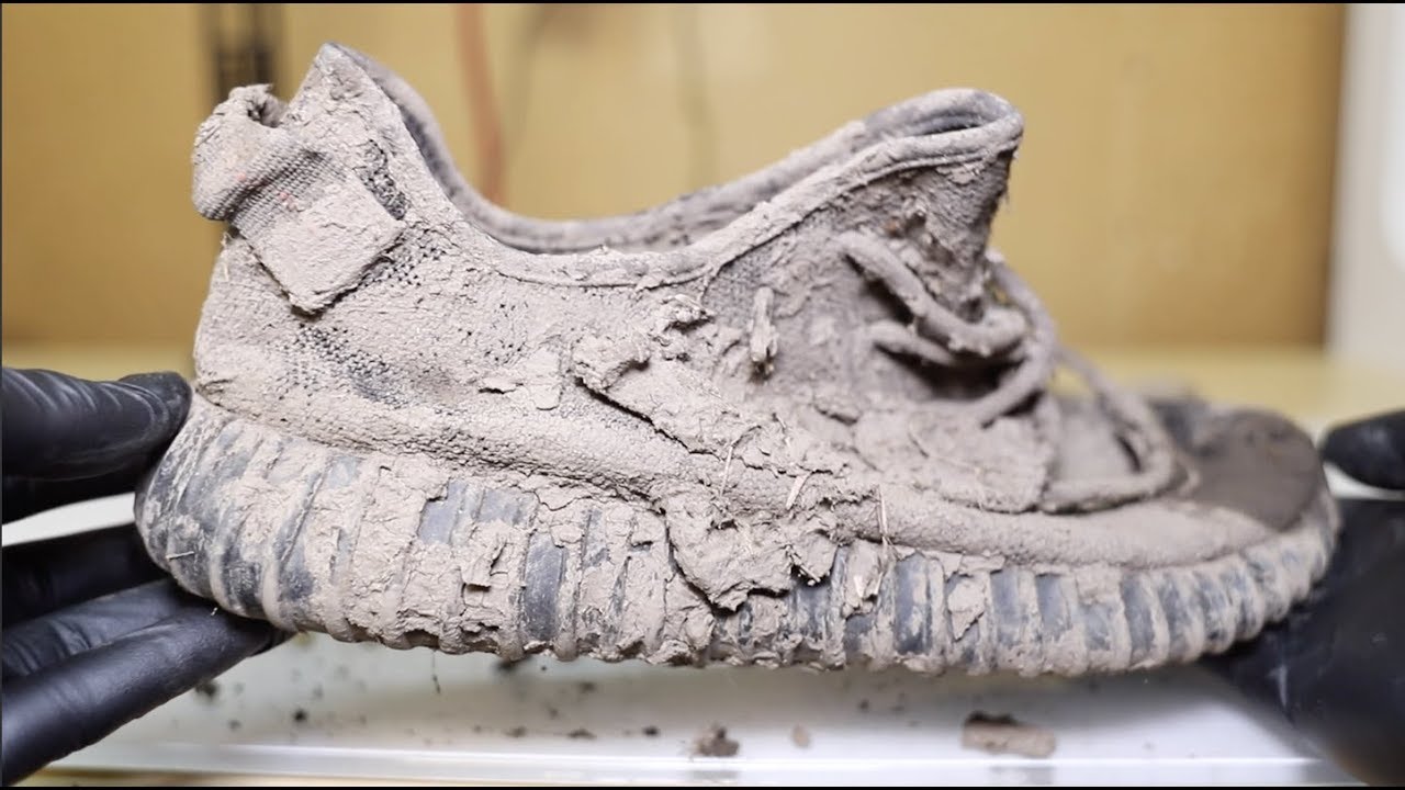 Чистим самые грязные Yeezy! 1200 долларов. 2015 Pirate Black снова в НОВОМ виде!