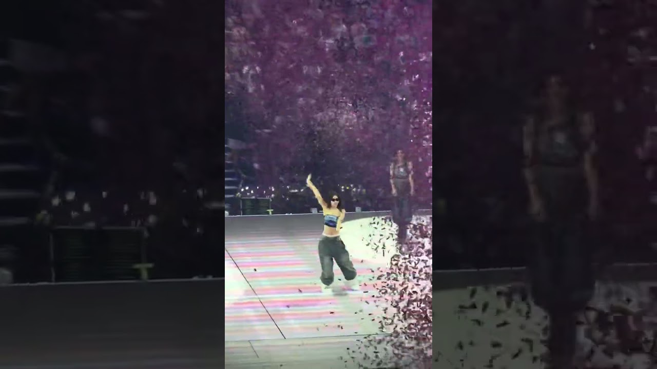 Likey dancebreak by MOMO at twice concert Vancouver ☺️