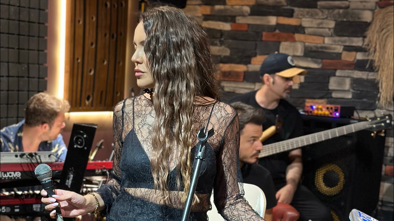 İPEK ILDIZ - DAYAN YÜREĞİM (Canlı Performans) YILDIZ TİLBE