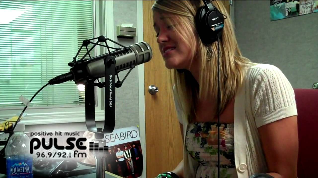 BRITT NICOLE 