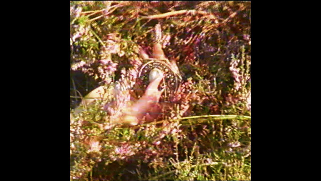 GRUNDEIS – Strange