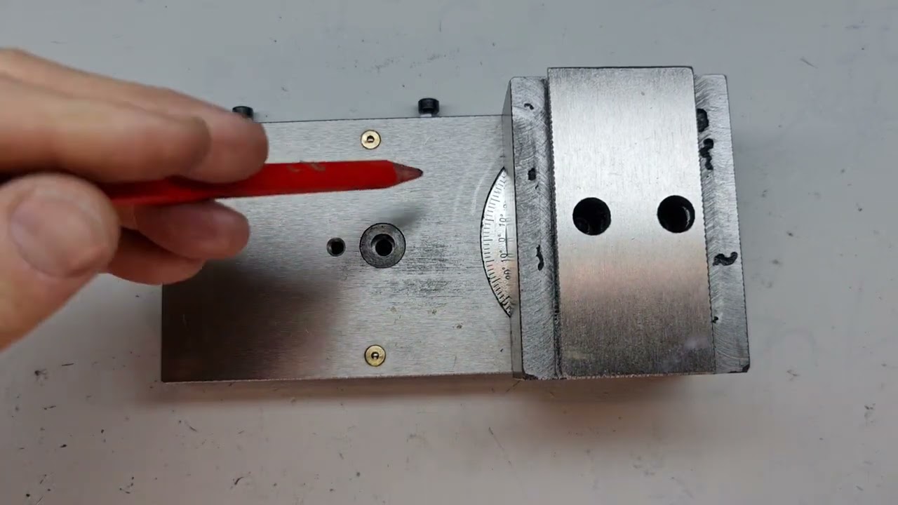 Chinese mini lathe review part 3(of 6) More quality control issues & a strip down of the cross slide