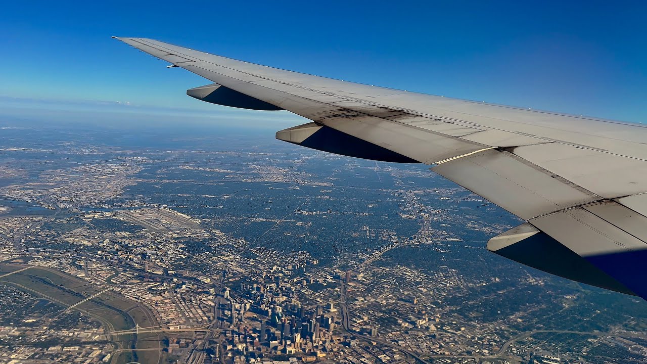 [4K] – Clear & Cloudless Dallas Takeoff – American – Boeing 777-200/ER – DFW – N784AN – SCS 1162