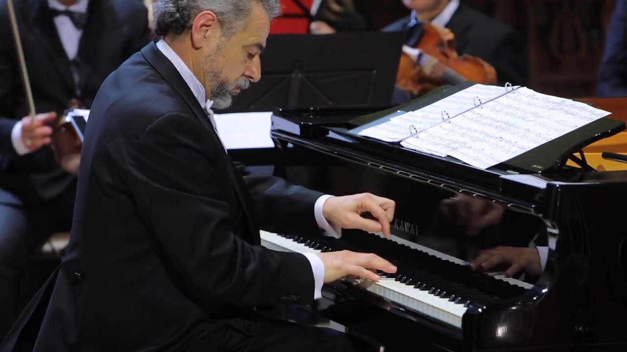 Rachmaninov, Variazioni sopra un tema di Paganini: Andante cantabile