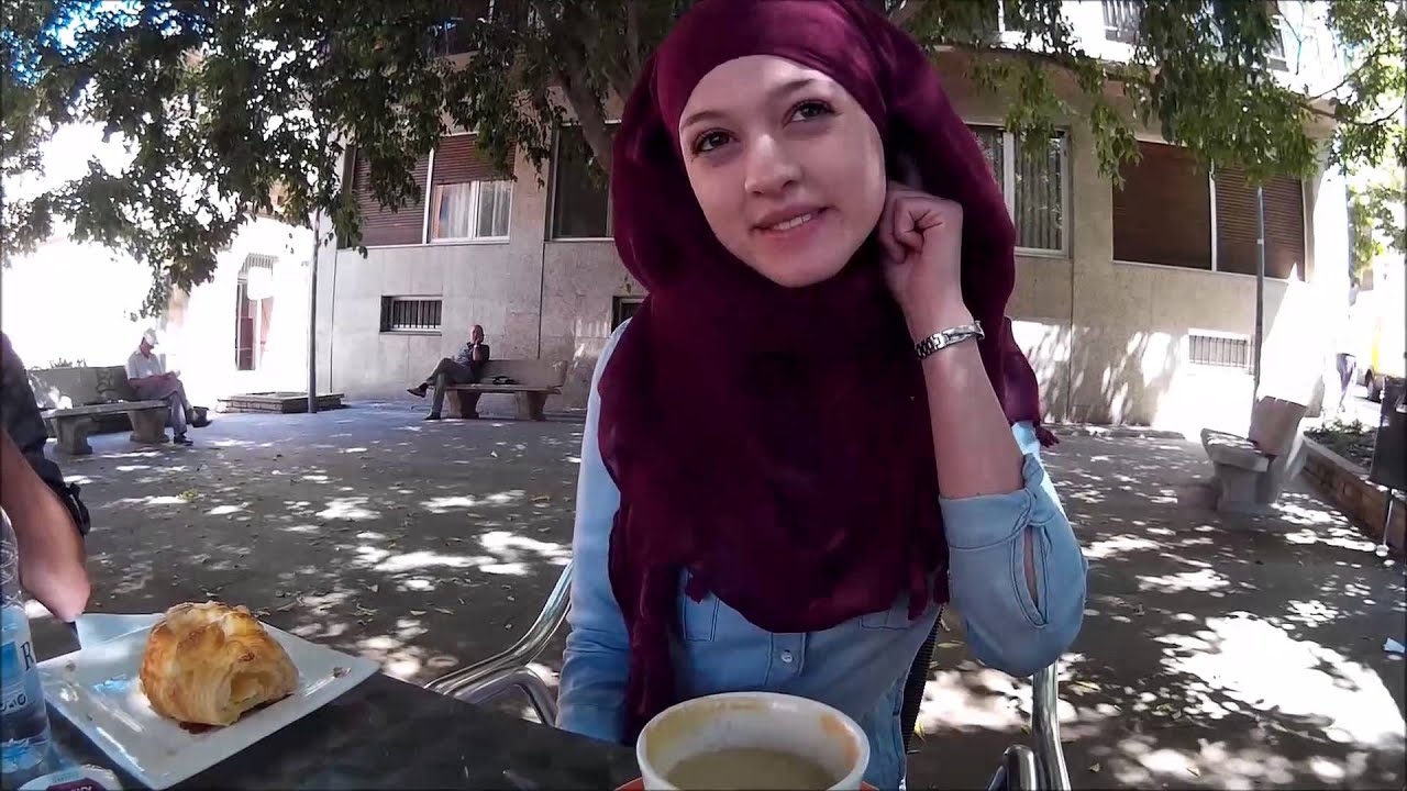 Entrevista a Amal Kassir (Revista Hiwar Mediterráneo)