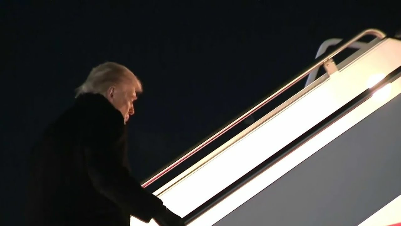 Air Force One turns back after minor electrical issue