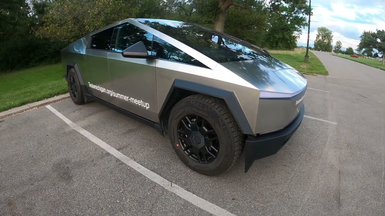 15k miles later is cybertruck a scam ? (Cybertruck Review)