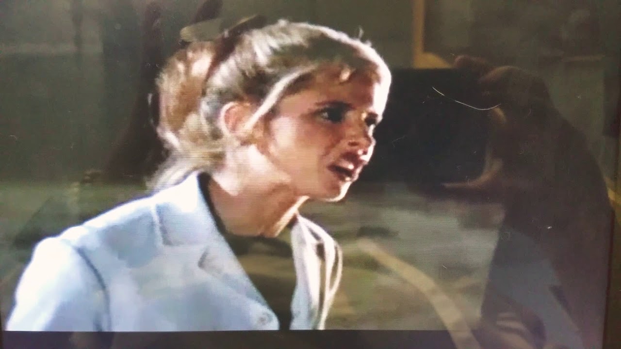 Buffy the Vampire Slayer Episode: Amends Buffy & Angel