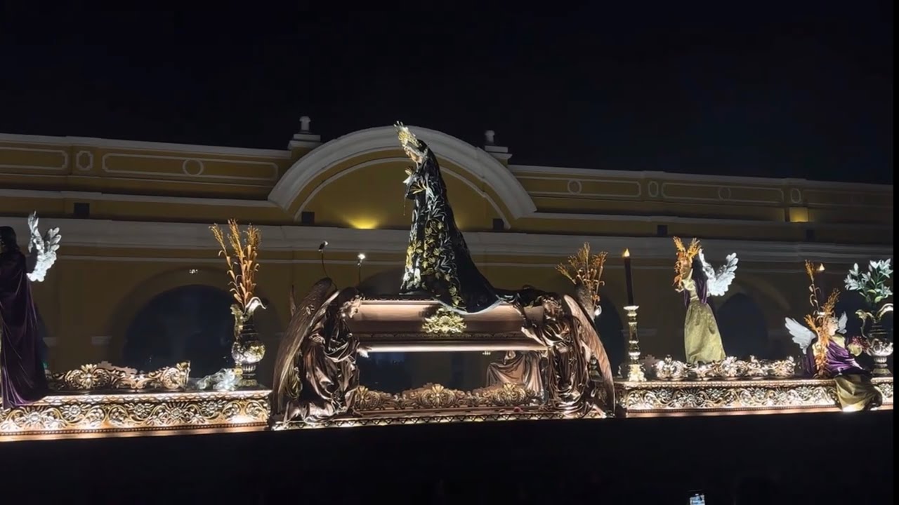 Madre del Amor y la Paz. Procesión Virgen de Soledad Escuela de Cristo Tanque de la Unión VS 23