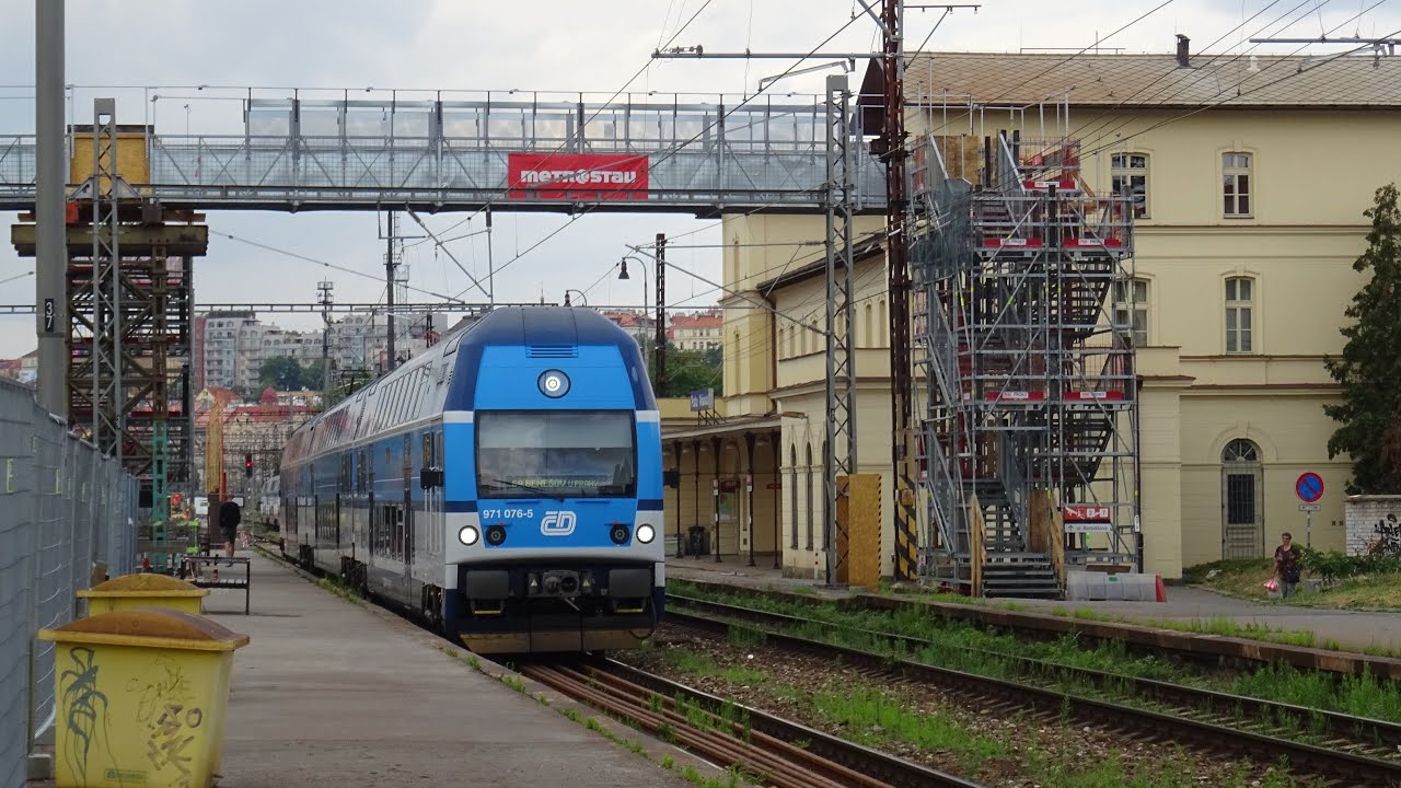 Vlaky ve stanici Praha-Vršovice 21.7.2020