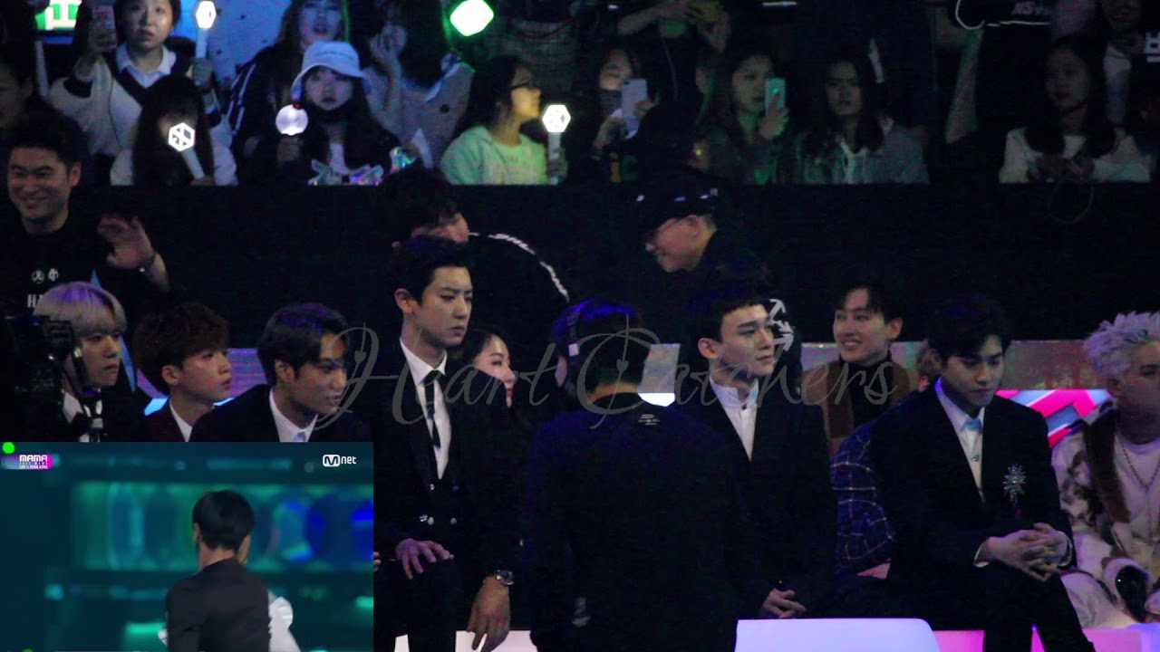 [HD FANCAM] 171201 2017 MAMA IN HONG KONG EXO'S REACTION TO TAEMIN AND SUNMI'S MOVE