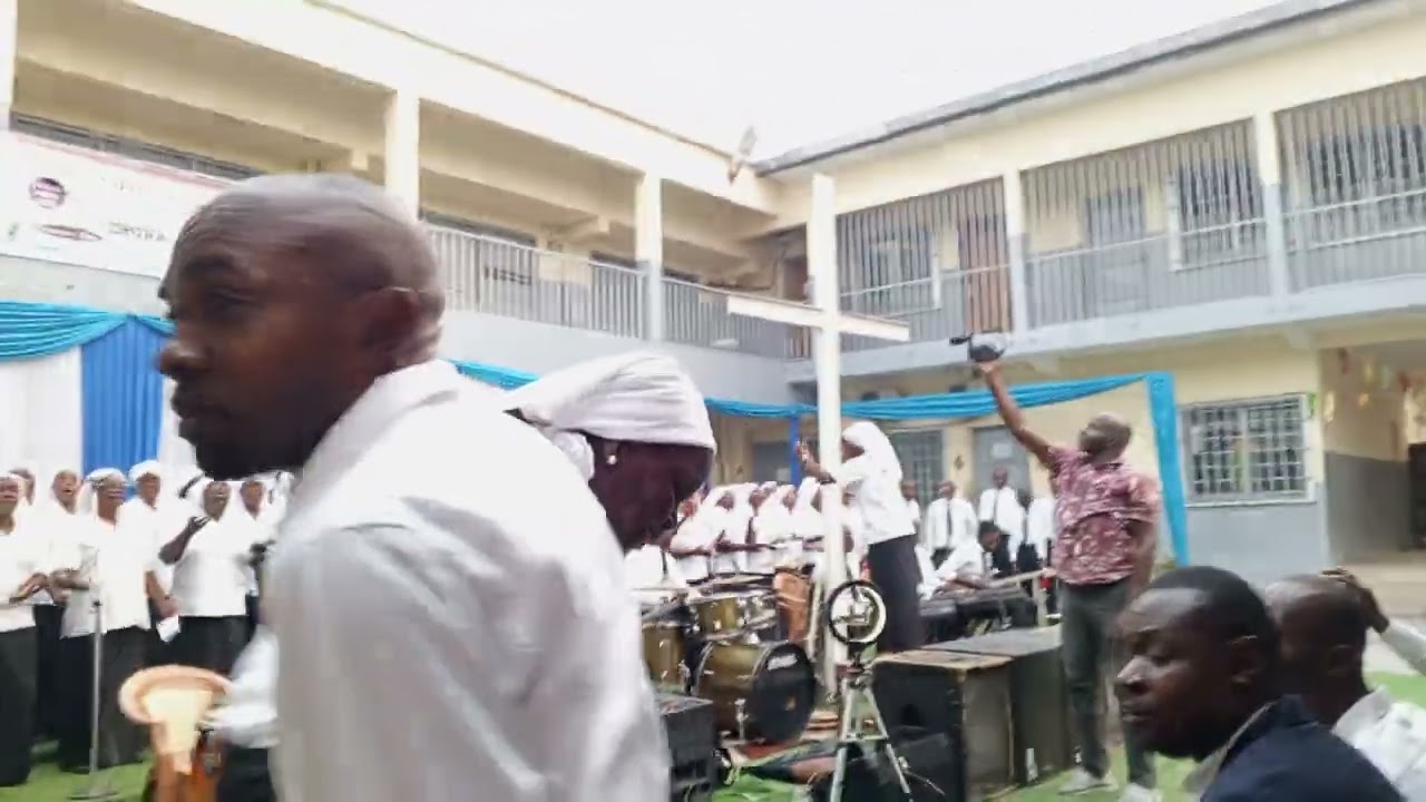 Dibundu diyonzamane by la Chorale Centre MAYANGUI
