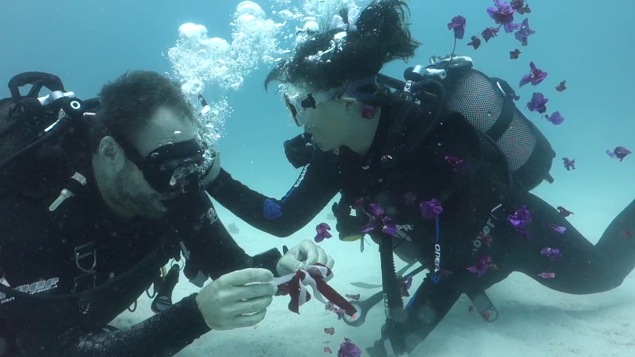 Underwater proposal in Mauritius