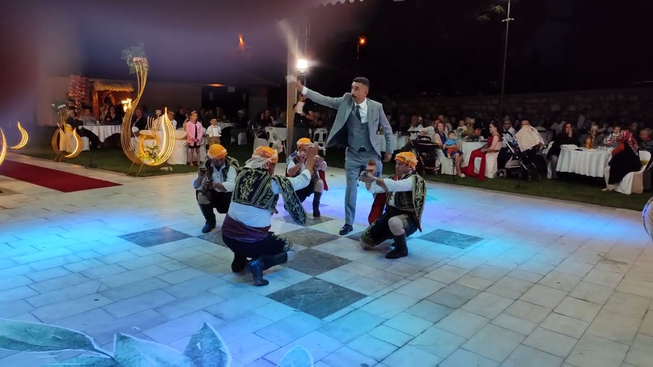 DEMİRCİ'de MAHMUTLAR EFELERİ İSLAMOĞLU OYNUYOR