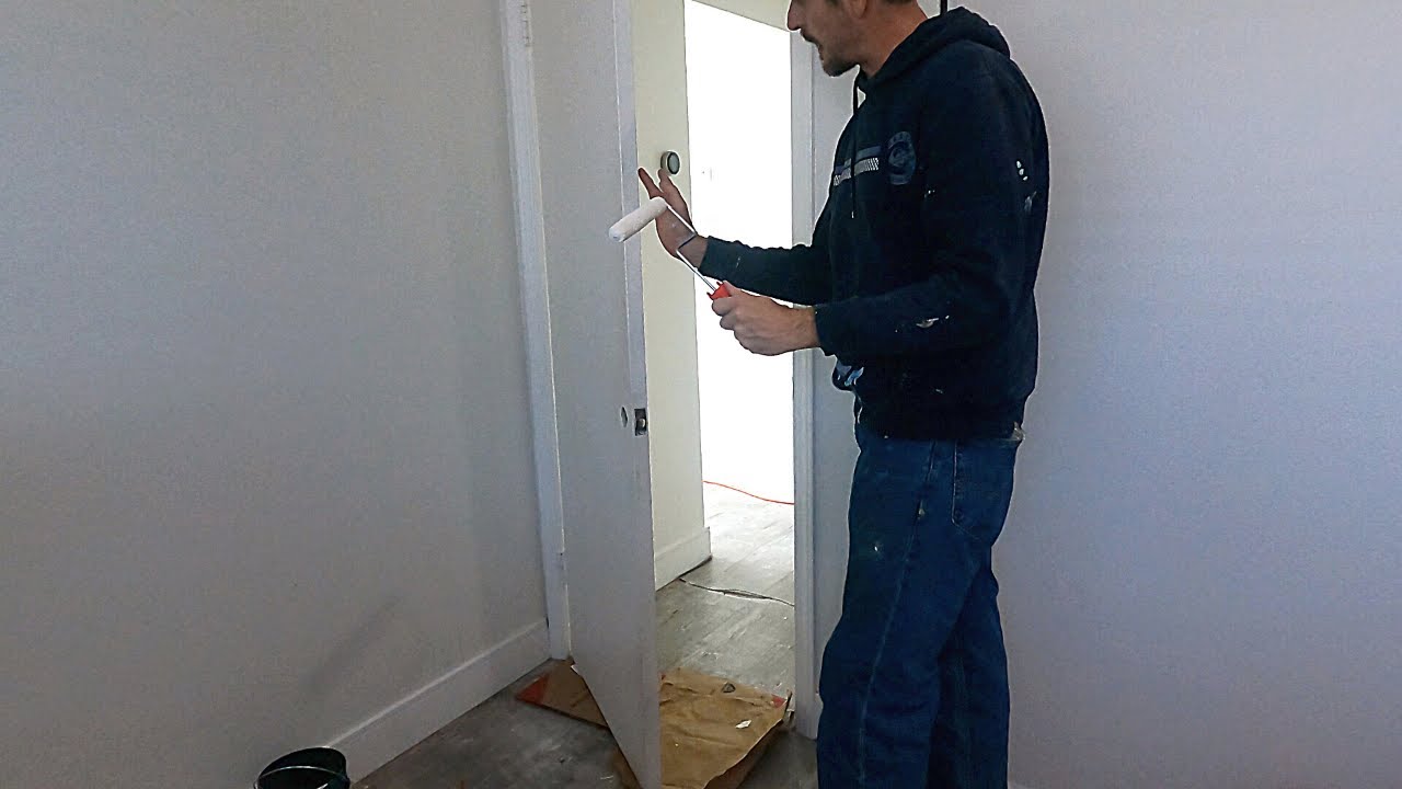 How To Paint A Flat/Smooth Door With A Roller - Easy - Fast -  Beautiful Finish