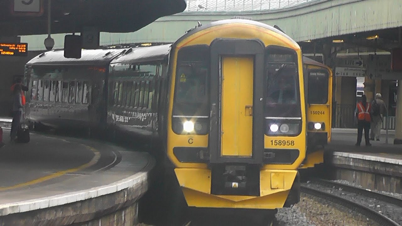 Trains at Bristol Temple Meads 15/7/16