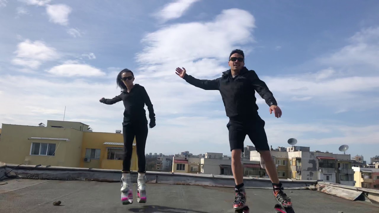 PostalovTeam с тренировка по Kangoo Jumps за начинаещи