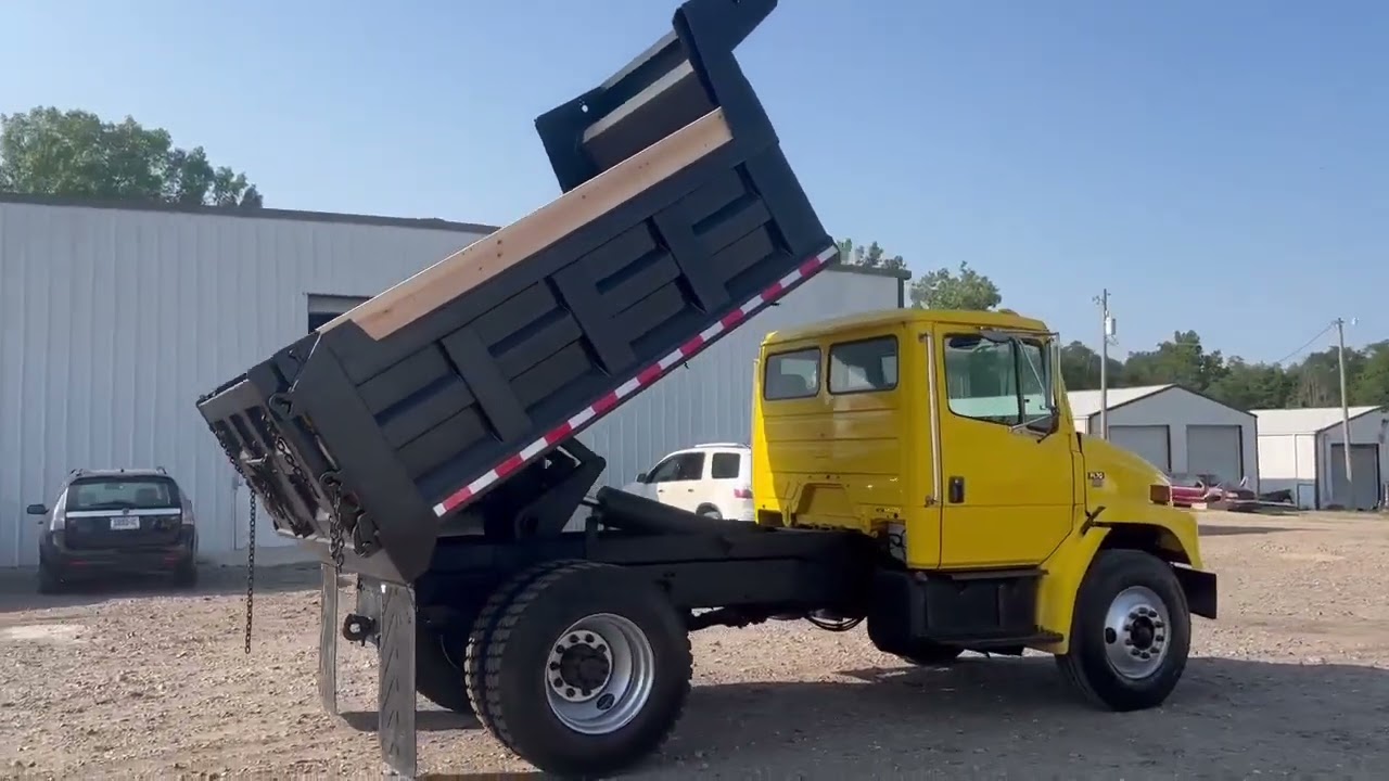 FREIGHTLINER FL70 DUMP YELLOW - BED OPERATION