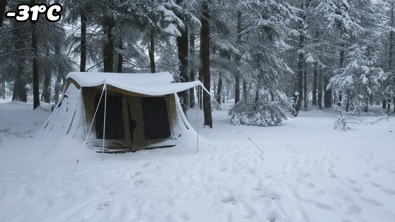 Surviving 2 Days in a Massive Snowstorm at -31°C Inside a Hot Tent With Luxury Meals