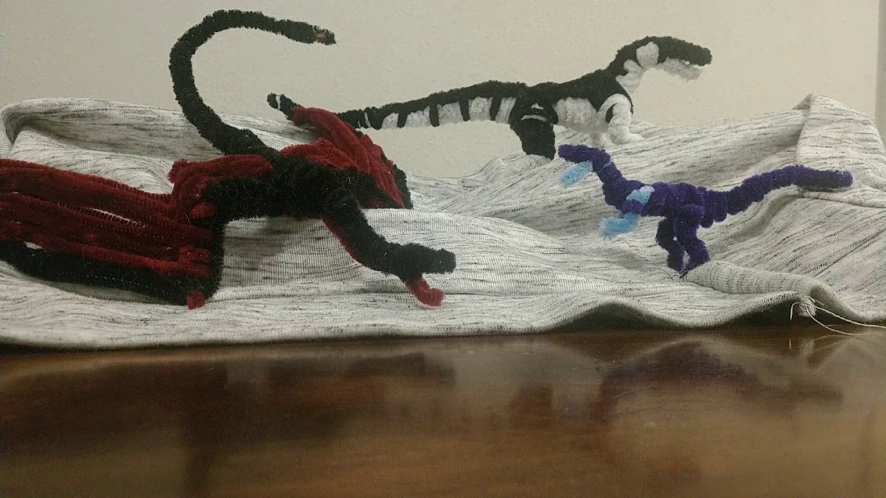 Basic art (pipe cleaner lizard)